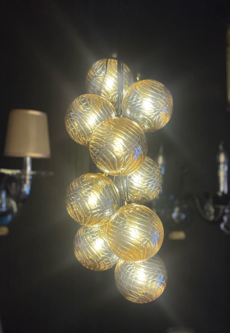 Soleil Étoilé amber ball hanging light cluster