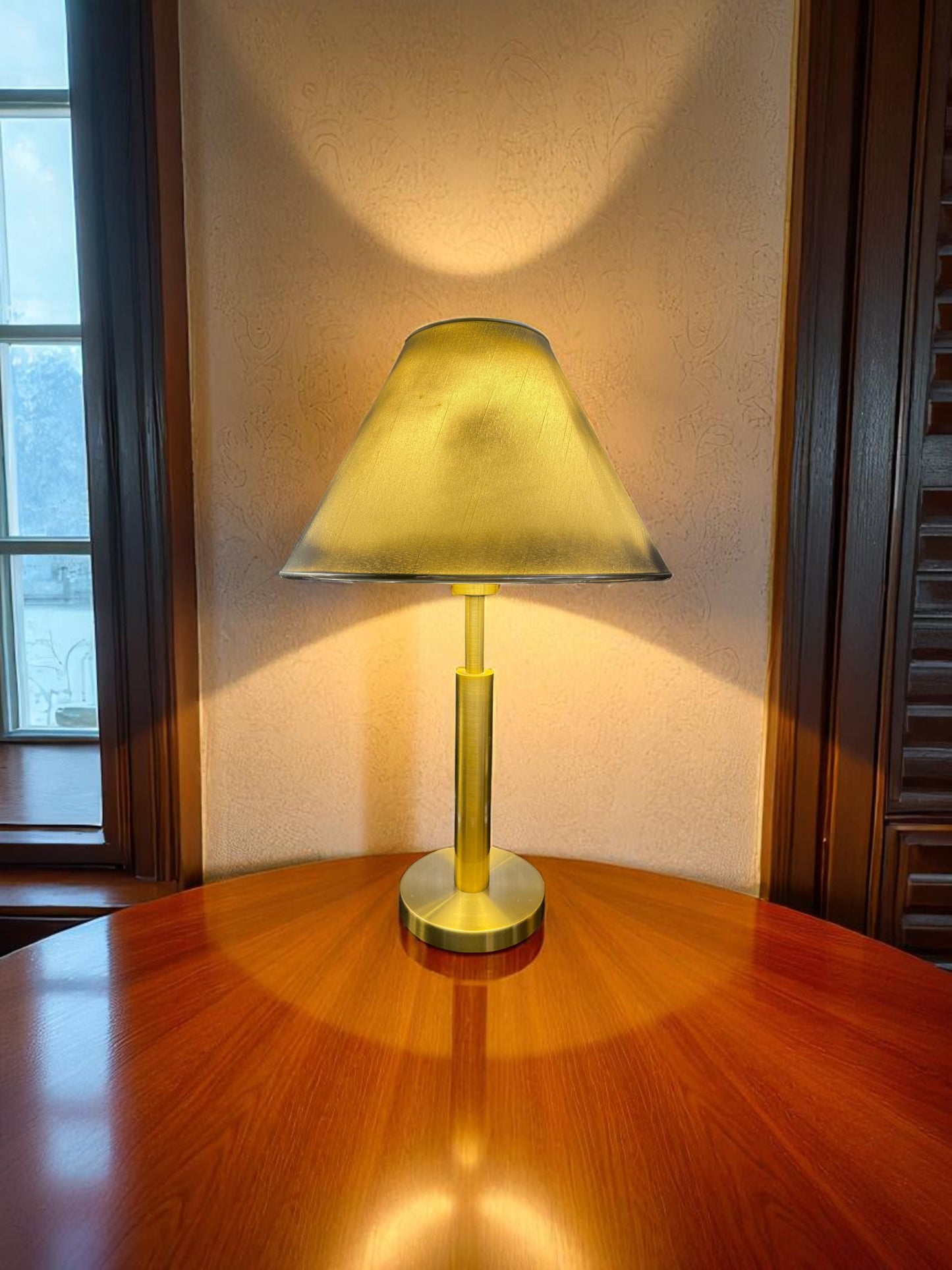 Takumi Sen Lamp Antique Brass finish table lamp